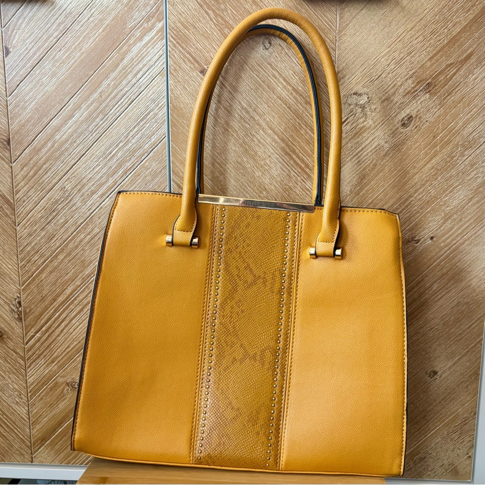 Torrente Yellow Gold Leather Snakeskin Shoulder Bag